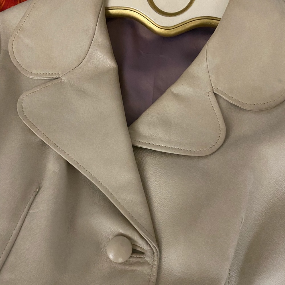 Vintage Genuine Leather Lined Coat - Picture 9 of 16